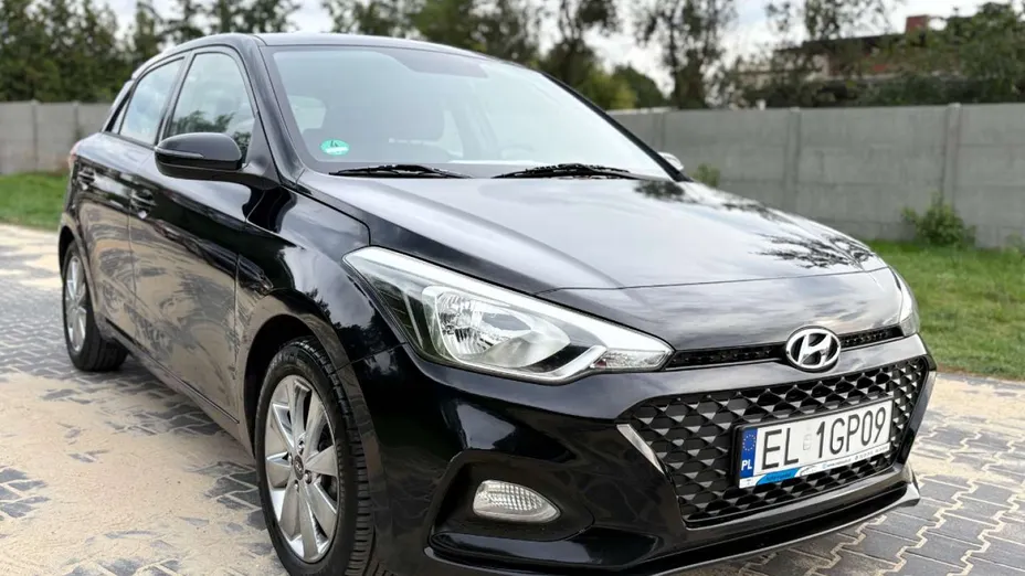 HYUNDAI i20 -