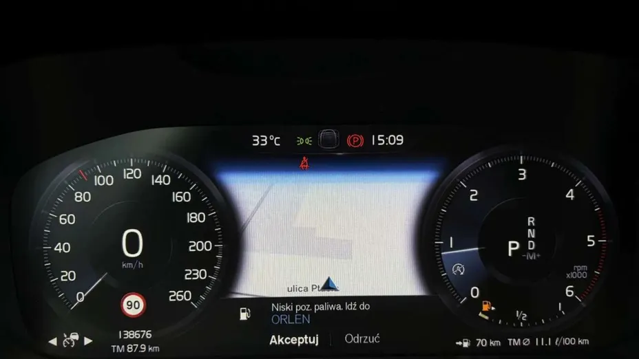 VOLVO XC40 -