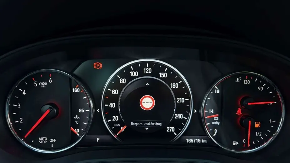 OPEL Insignia -