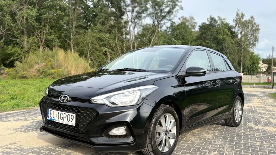 HYUNDAI i20 -