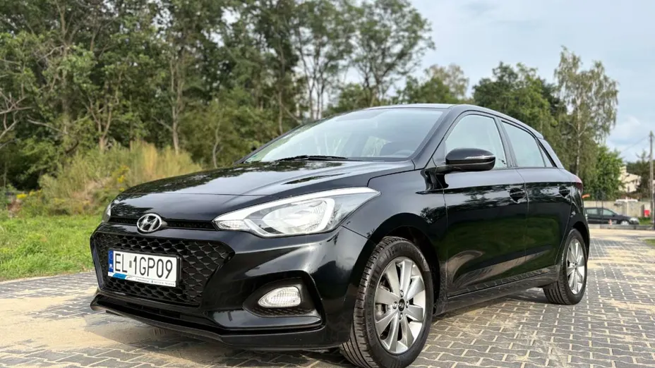 HYUNDAI i20 -