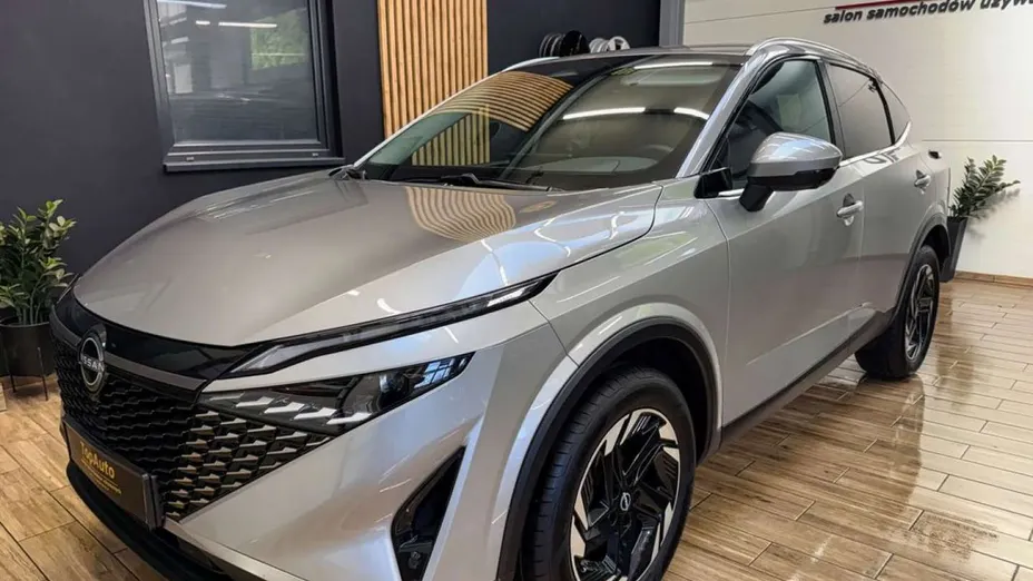 NISSAN Qashqai -