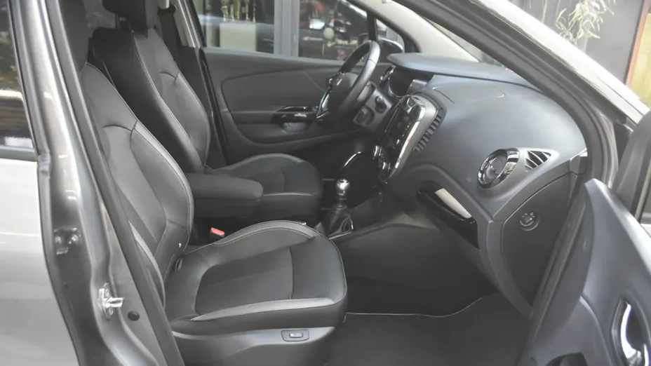 RENAULT Captur -