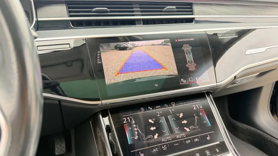 AUDI A8 -