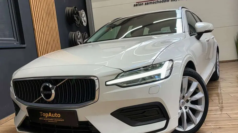 VOLVO V60 -