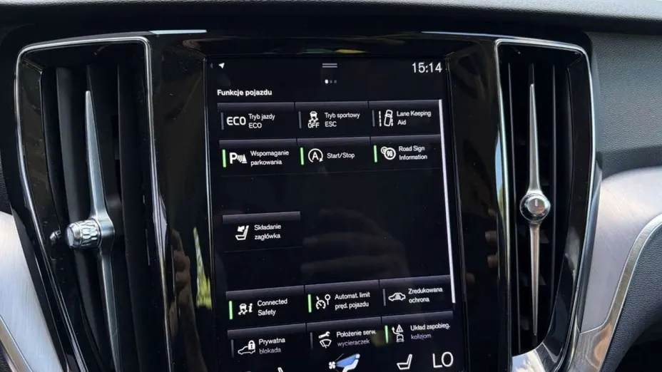 VOLVO V60 -