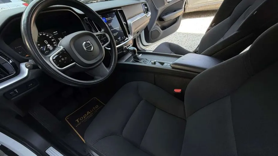 VOLVO V60 -