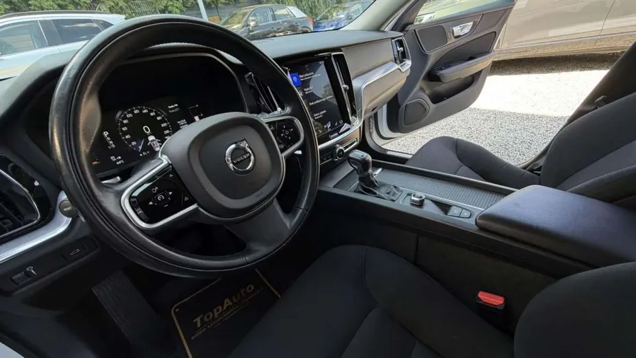 VOLVO V60 -
