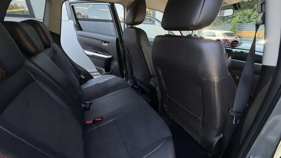 SUZUKI Vitara -