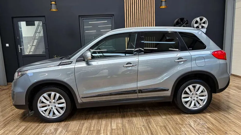 SUZUKI Vitara -
