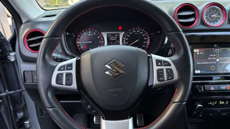 SUZUKI Vitara -
