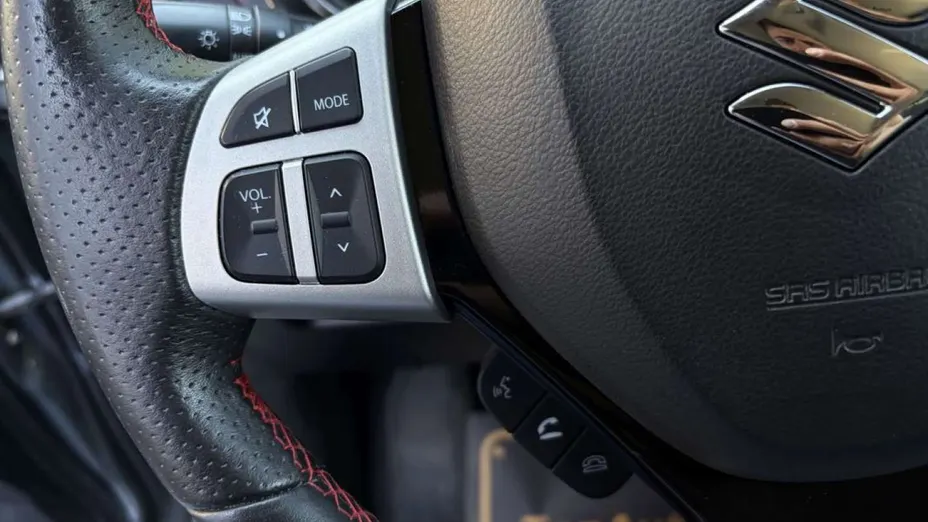 SUZUKI Vitara -