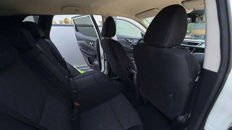 NISSAN Qashqai -