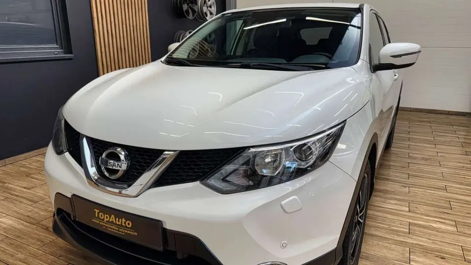 NISSAN Qashqai -