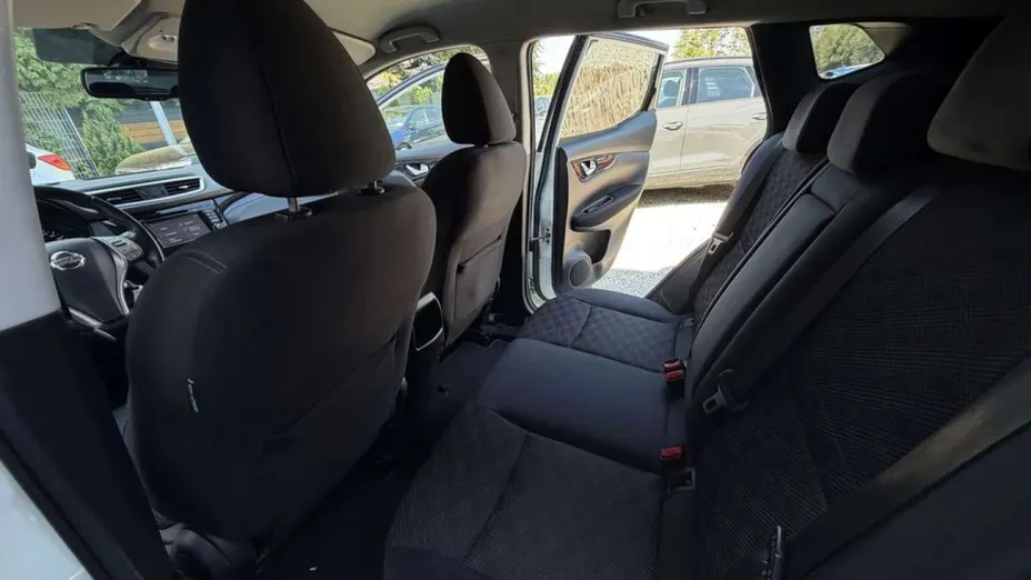 NISSAN Qashqai -