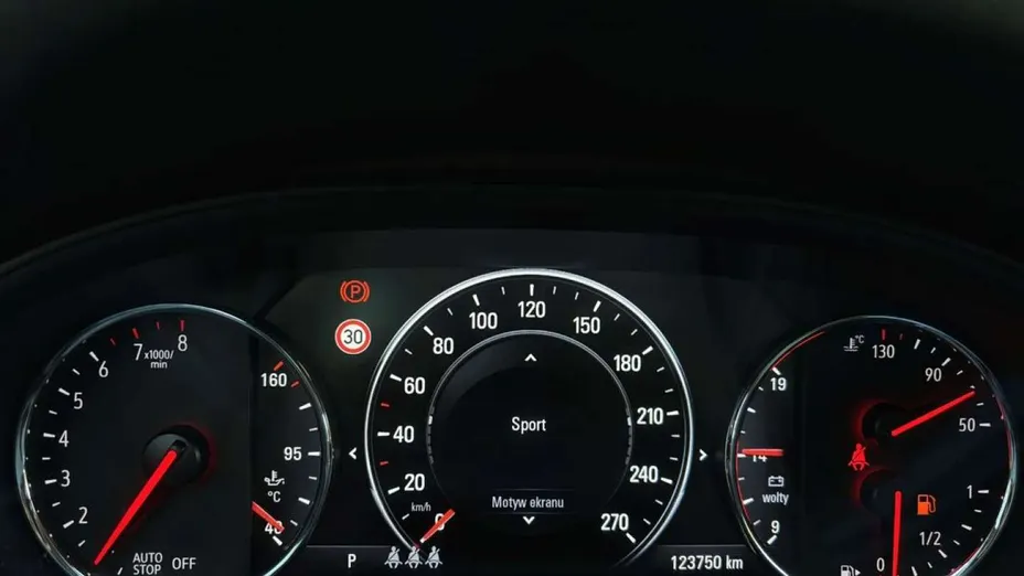 OPEL Insignia -