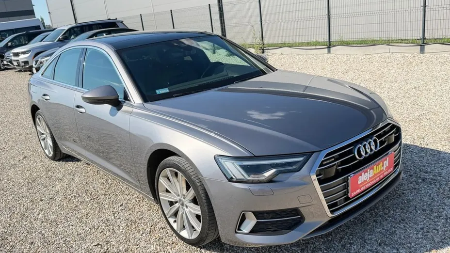 AUDI A6 -