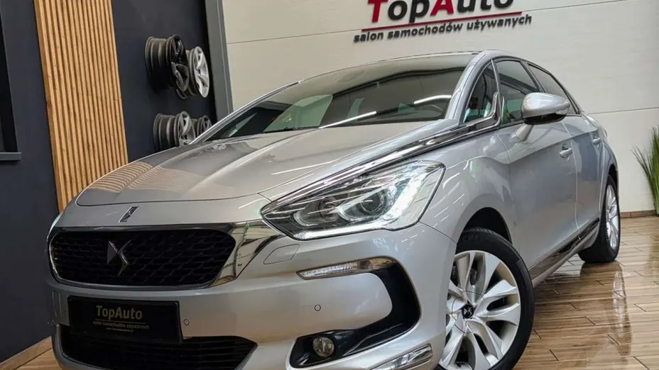 CITROEN DS5 -
