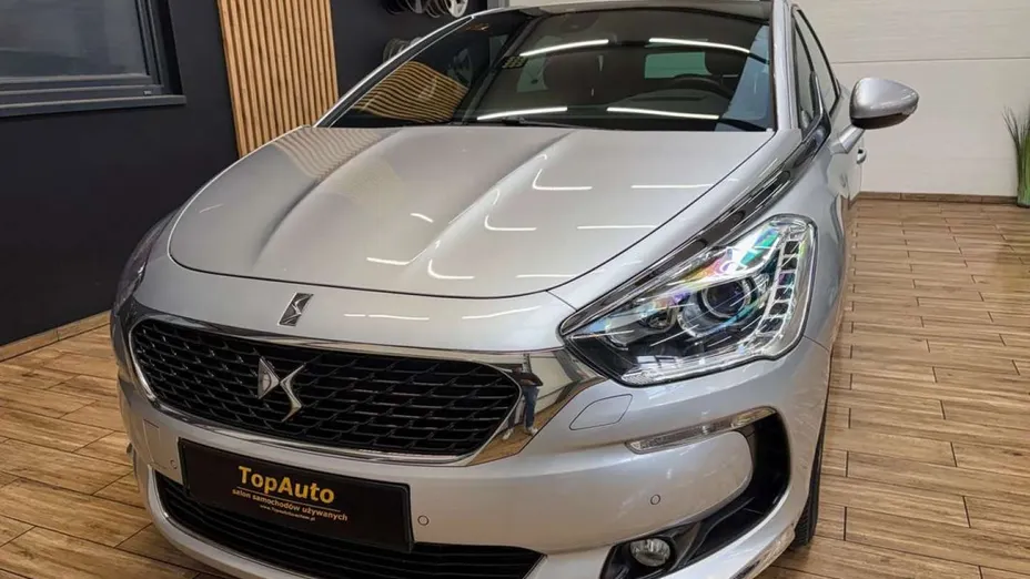 CITROEN DS5 -