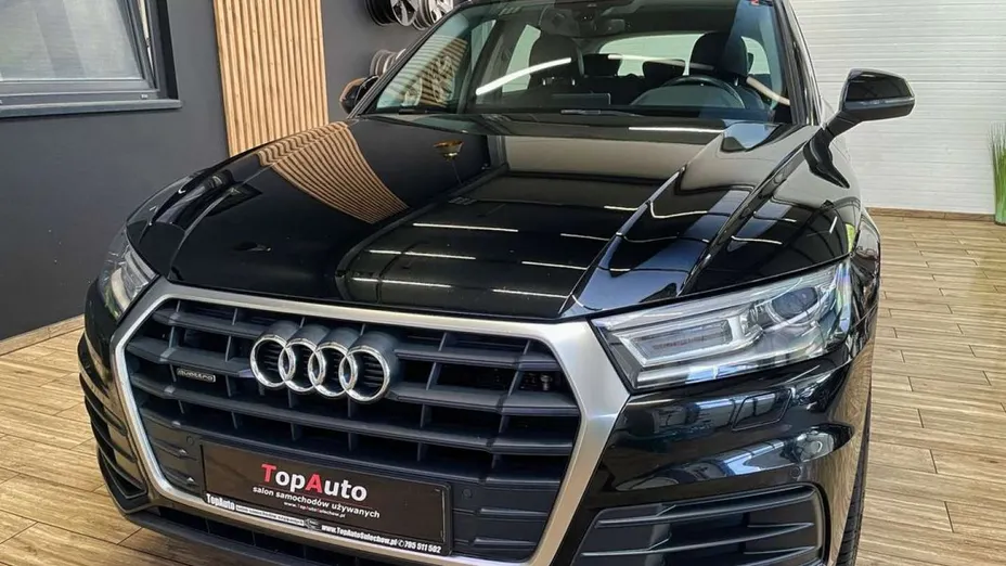 AUDI Q5 -