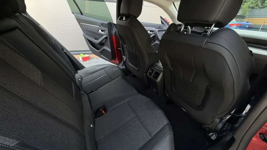 PEUGEOT 508 -