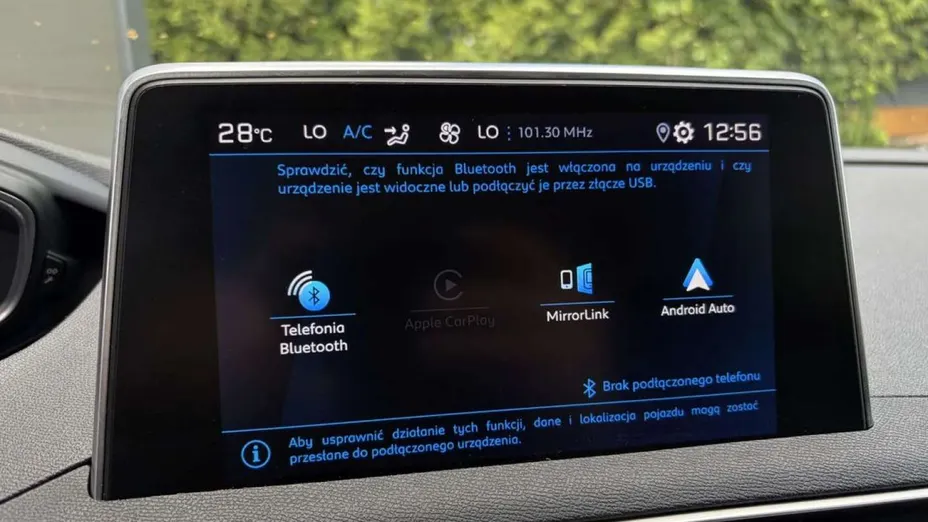 PEUGEOT 5008 -