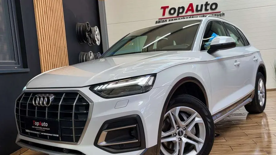 AUDI Q5 -