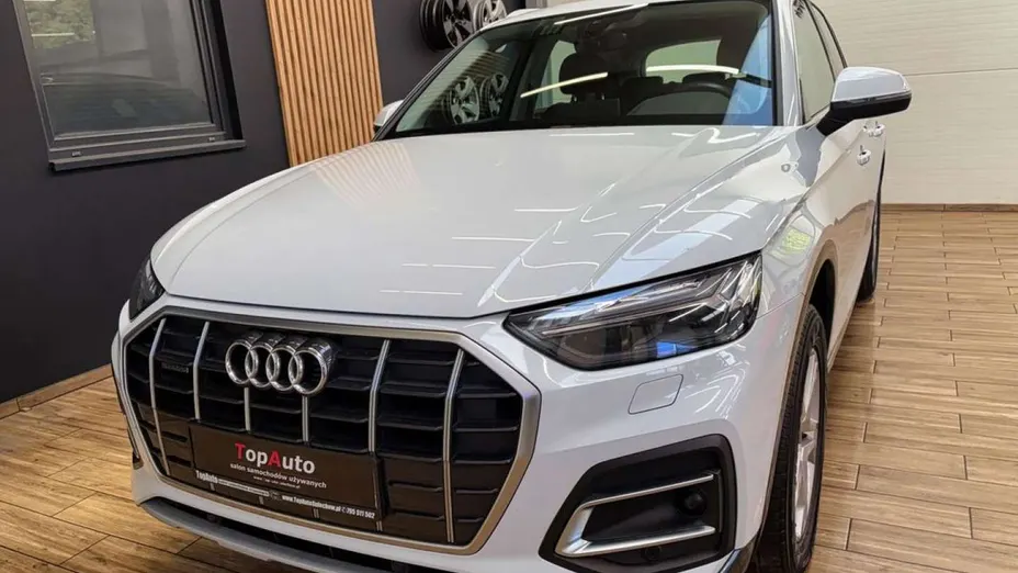 AUDI Q5 -