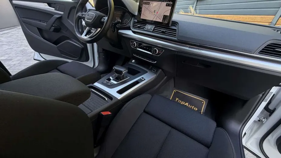AUDI Q5 -