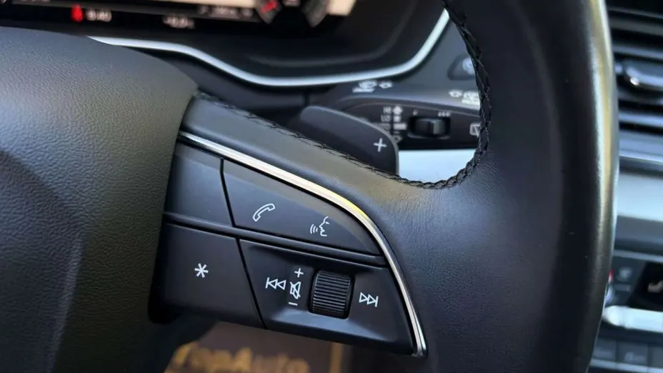 AUDI Q5 -