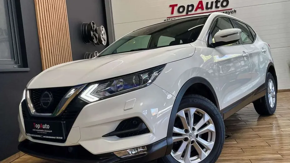 NISSAN Qashqai -