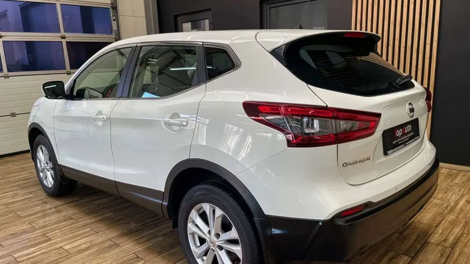 NISSAN Qashqai -