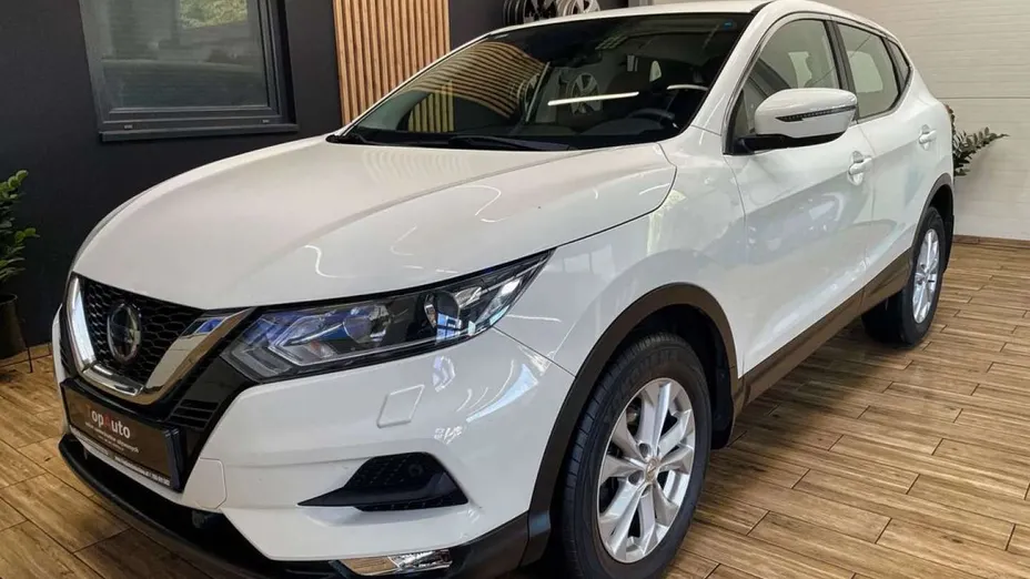 NISSAN Qashqai -