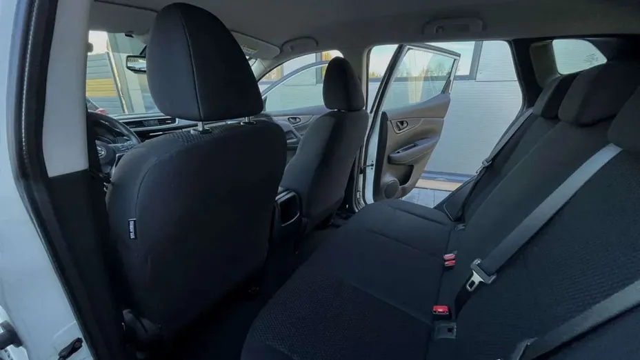 NISSAN Qashqai -
