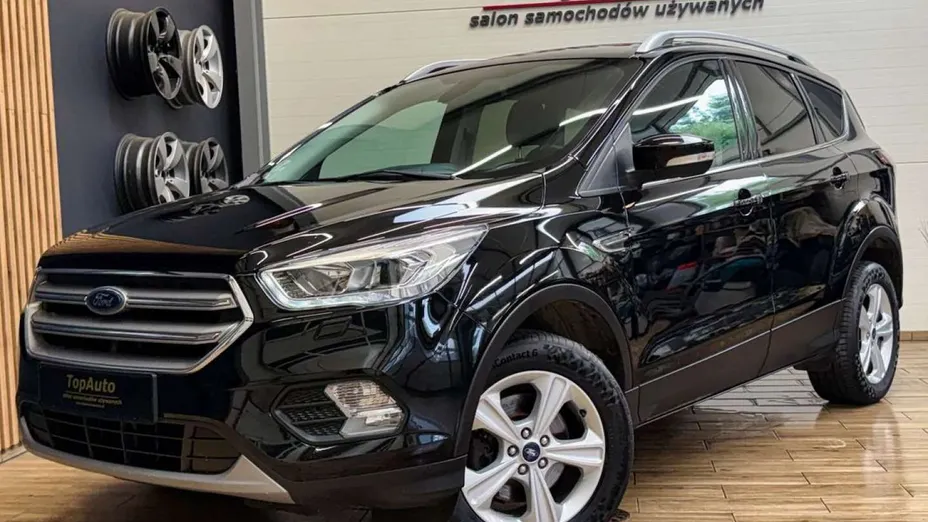 FORD Kuga -