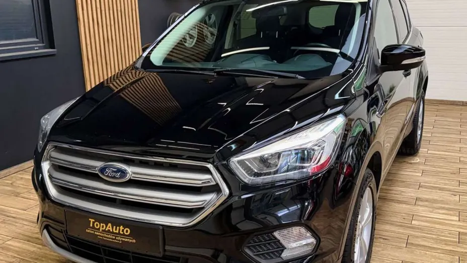FORD Kuga -