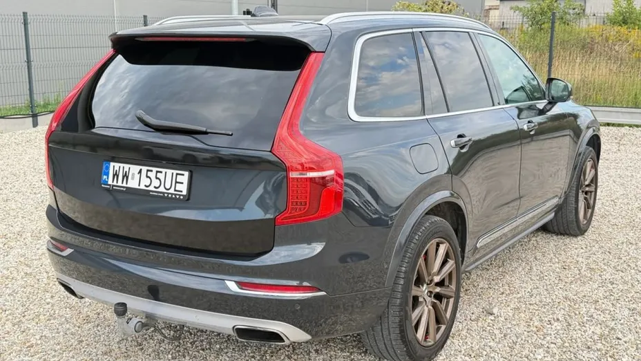 VOLVO XC90 -