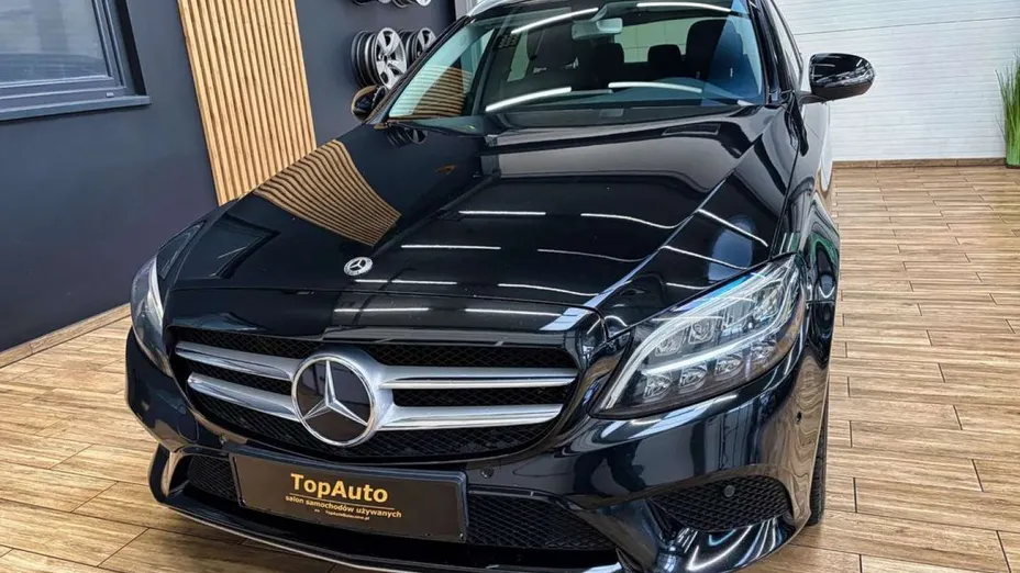 MERCEDES-BENZ C Klasa -