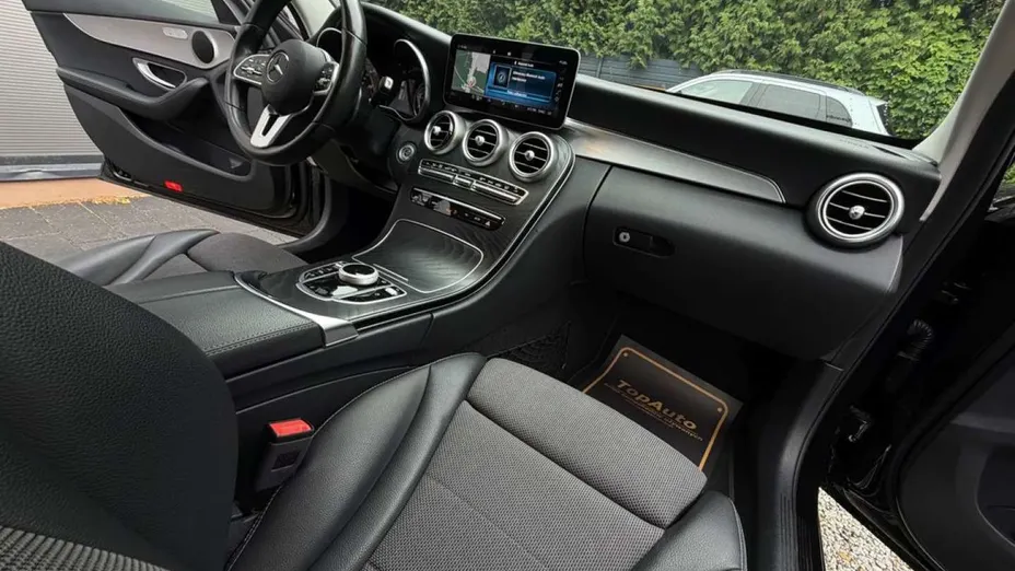 MERCEDES-BENZ C Klasa -