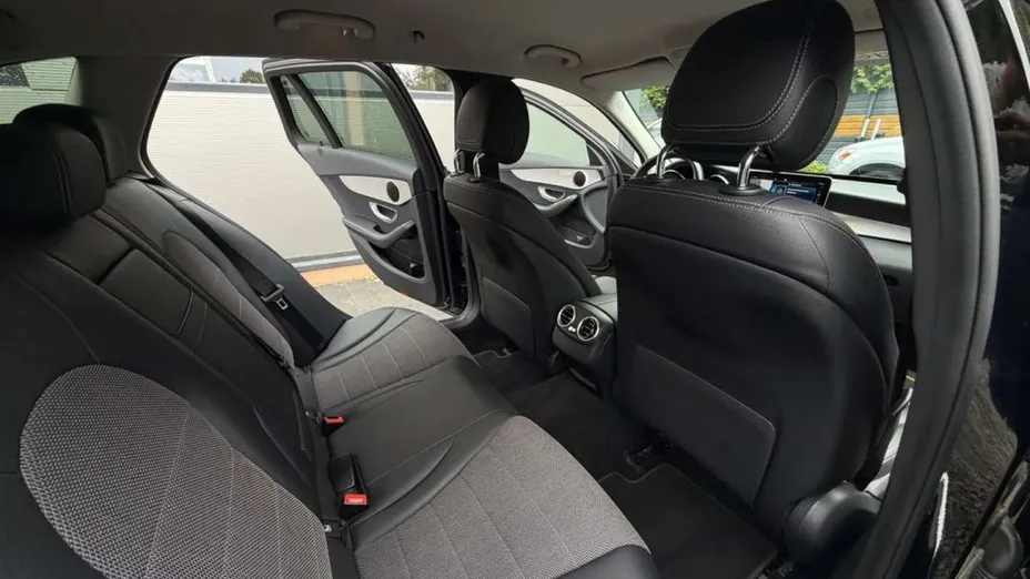MERCEDES-BENZ C Klasa -