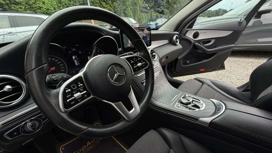 MERCEDES-BENZ C Klasa -