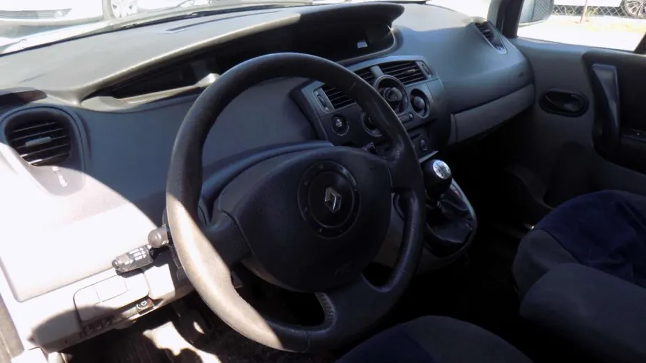 RENAULT Scenic -