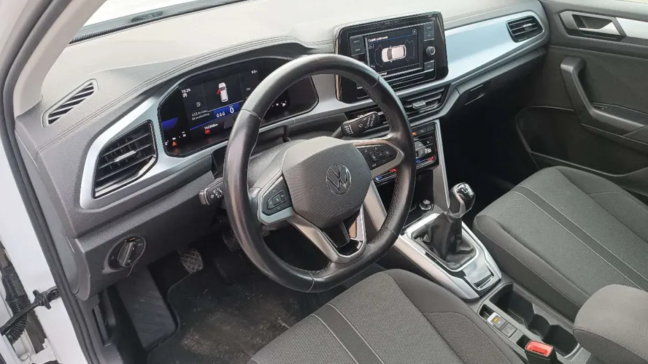VOLKSWAGEN T-ROC -