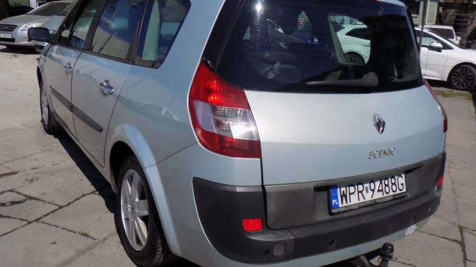 RENAULT Scenic -