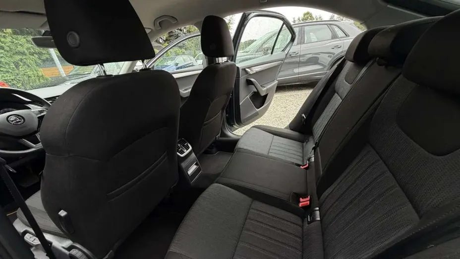 SKODA Octavia -