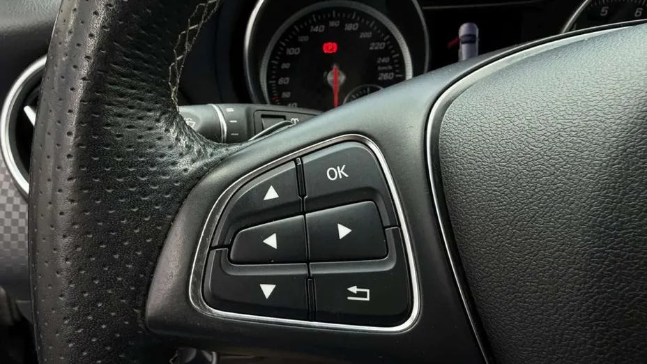 MERCEDES-BENZ A Klasa -