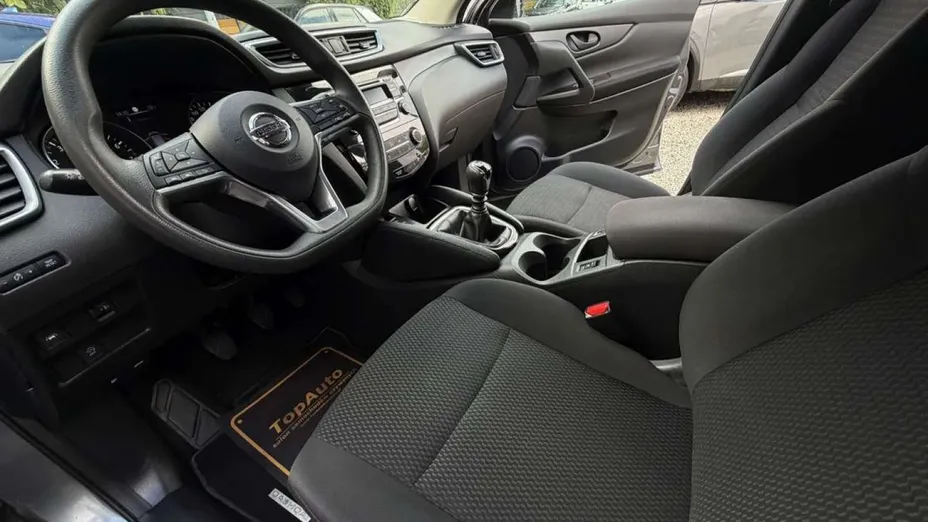 NISSAN Qashqai -