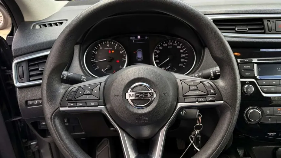 NISSAN Qashqai -