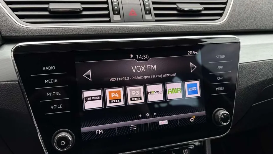SKODA Superb -