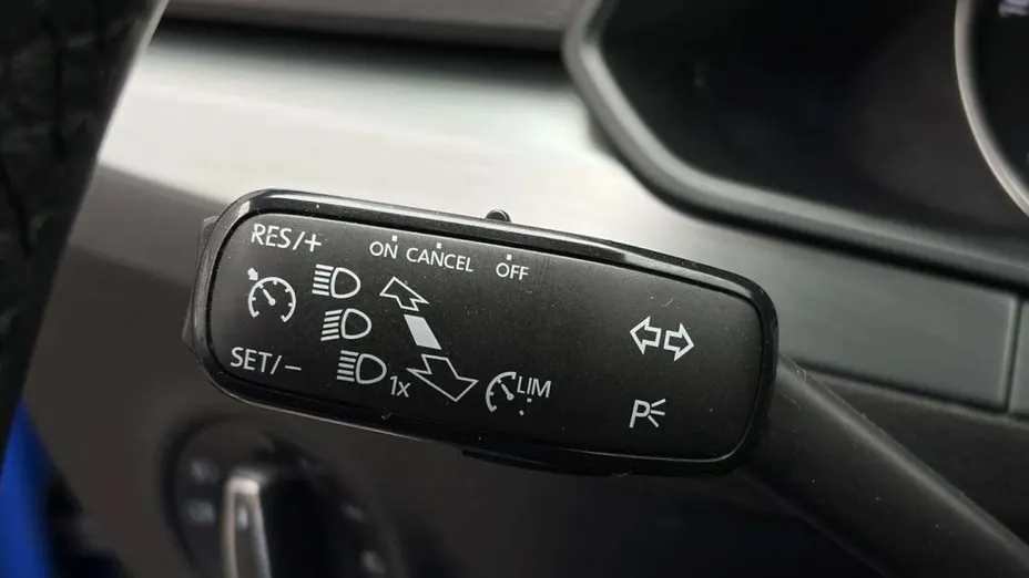 SKODA Superb -